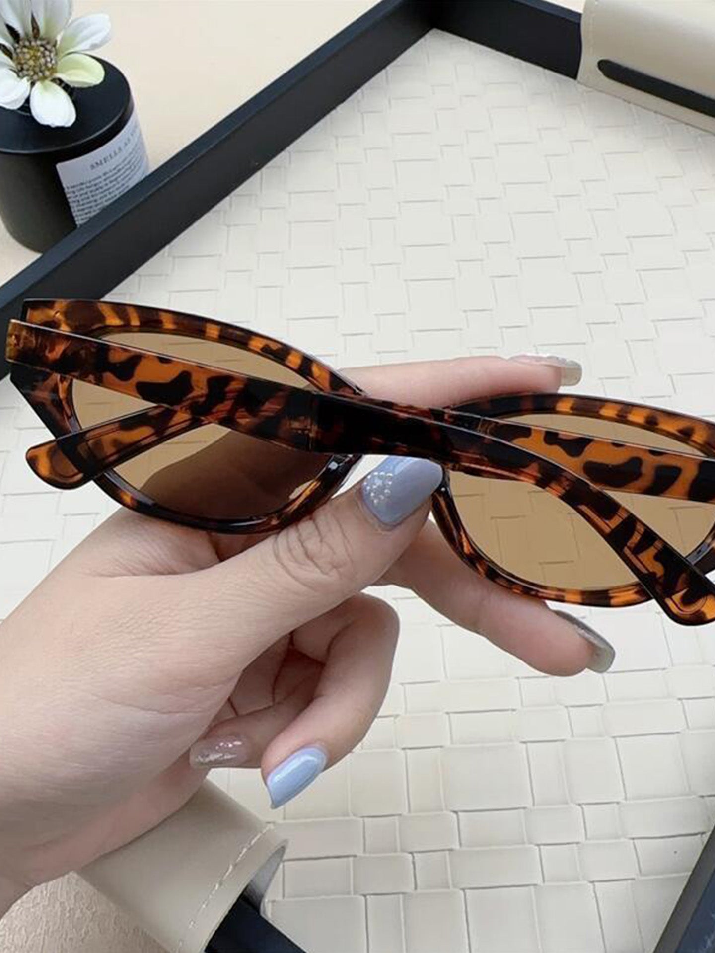 Vintage Foldable Cat Eye Sunglasses for Women & Girls