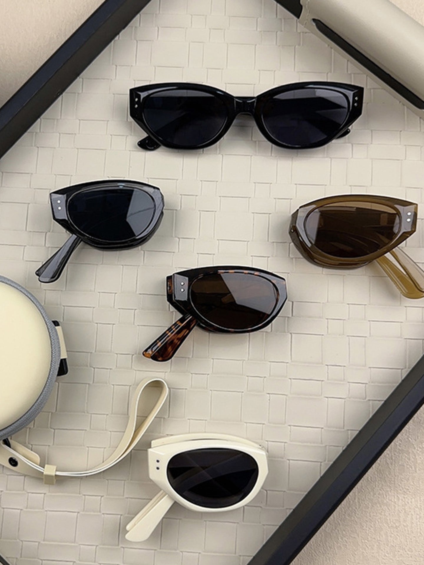 Vintage Foldable Cat Eye Sunglasses for Women & Girls