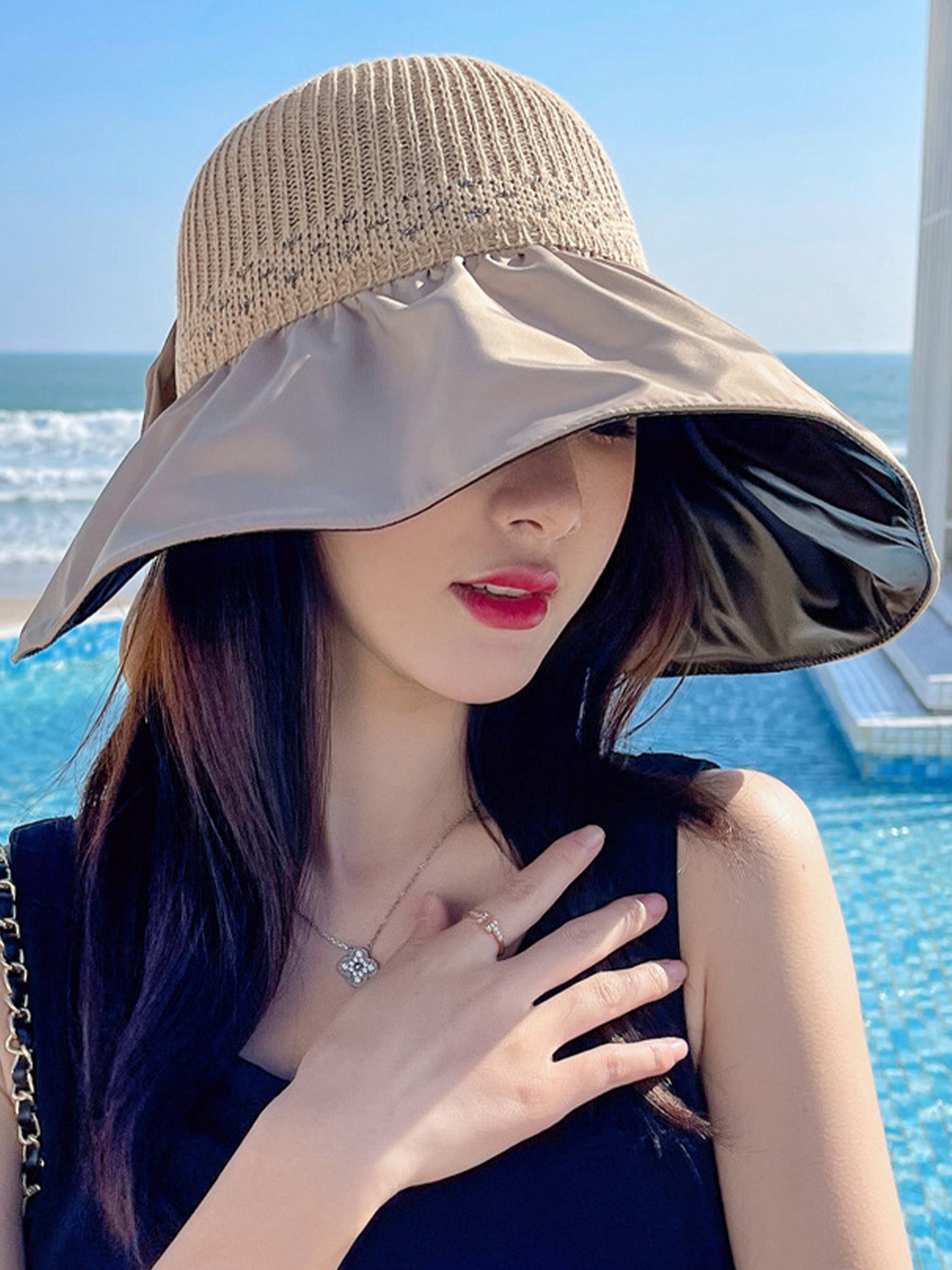 Women's UPF 50+ Sun Hat with Black Silver Coating